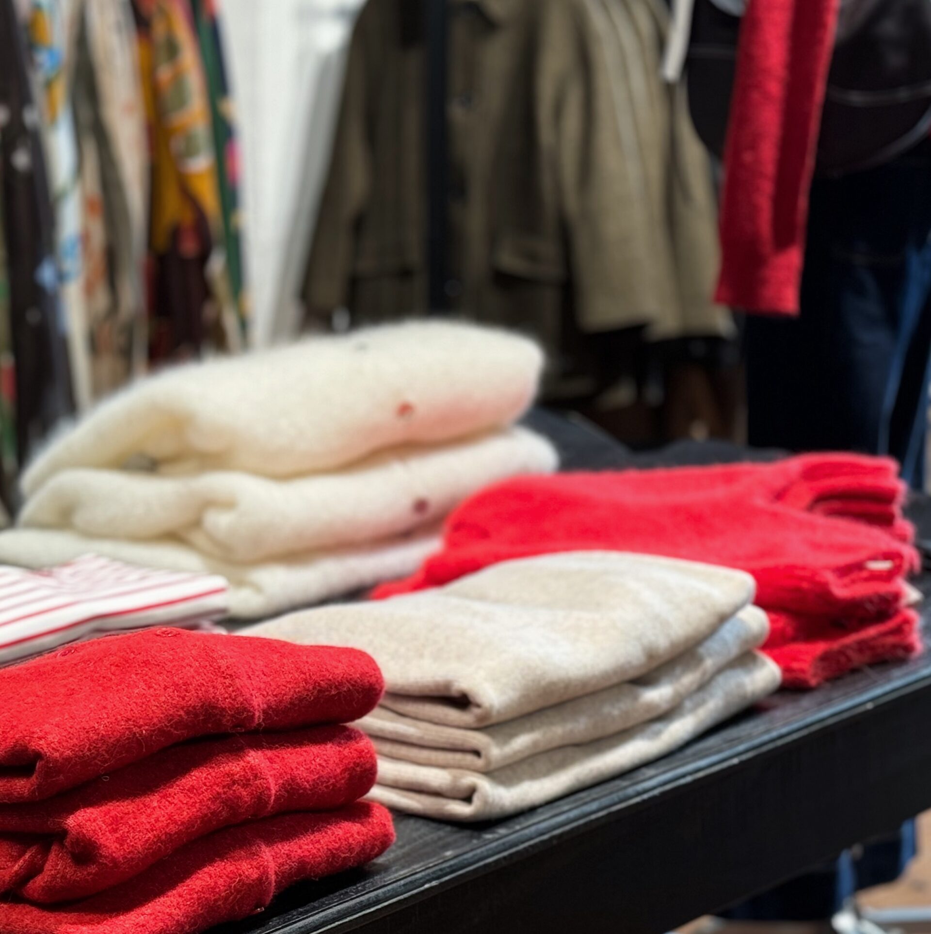 HELGERBJUDANDE - BOMULLSFABRIKEN